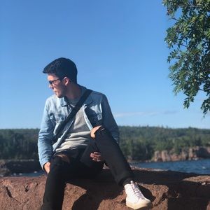 Meet your Posher, Simonsimon